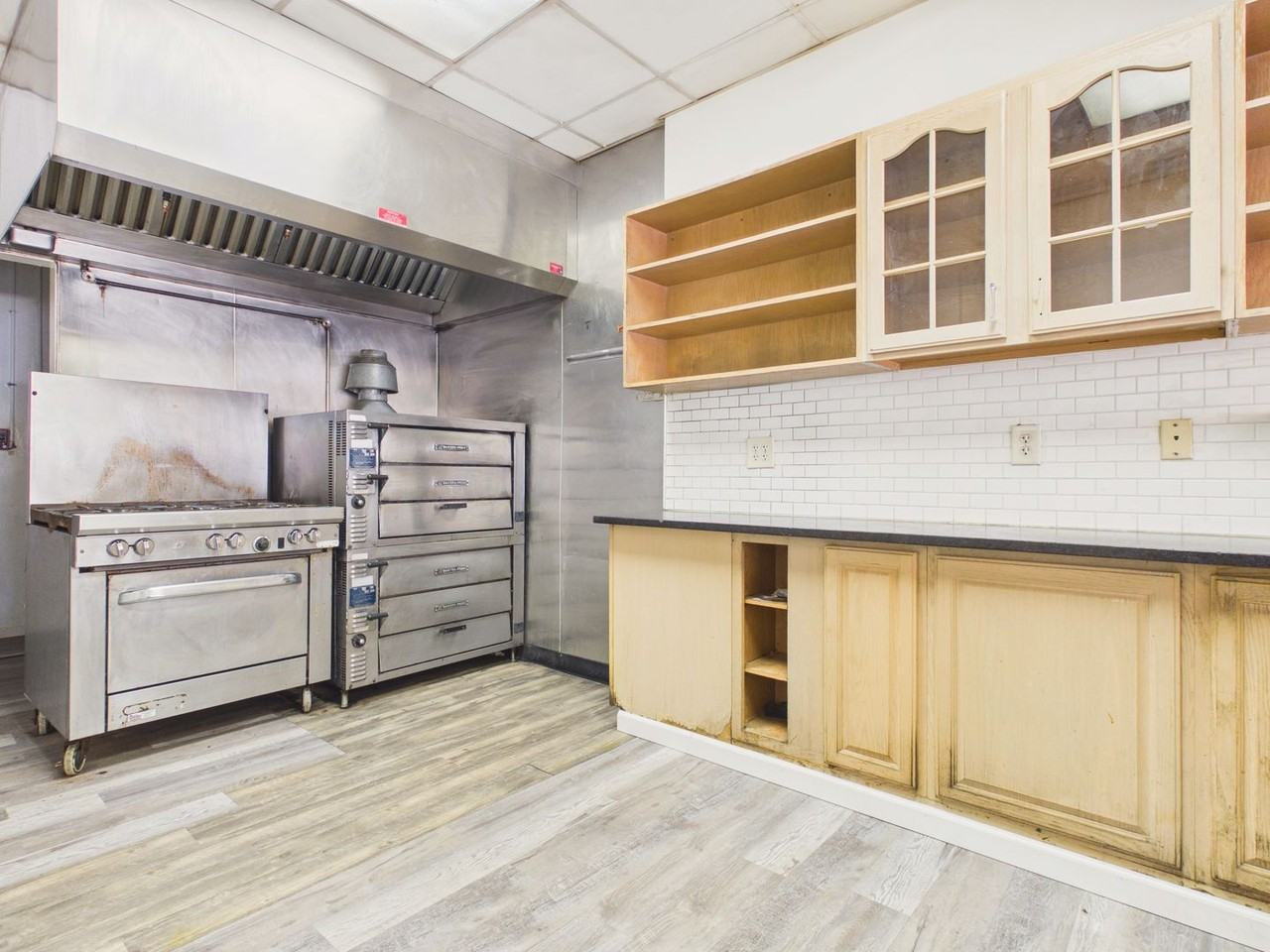 1012 N 3rd St - Photo 6 of 13