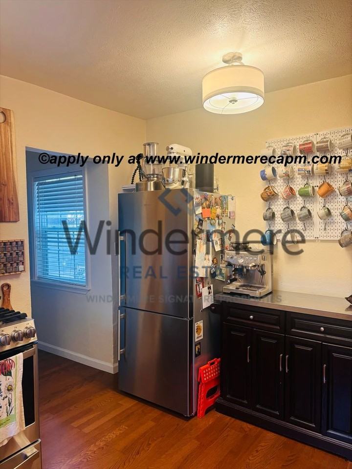 2789 Freeport Blvd - Photo 7 of 12