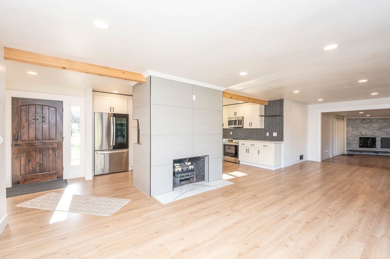 8 Rustic Ln Sw - Photo 2 of 50