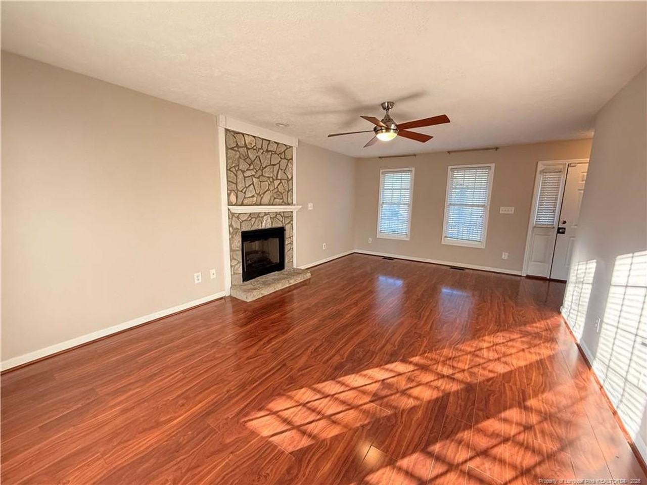 2402 Larwood Dr - Photo 3 of 23