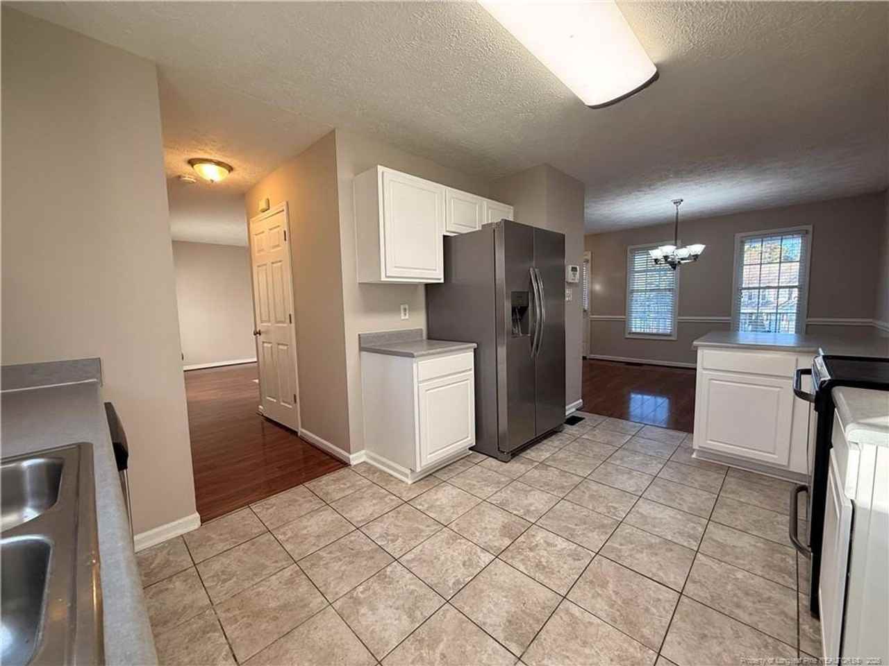 2402 Larwood Dr - Photo 6 of 23