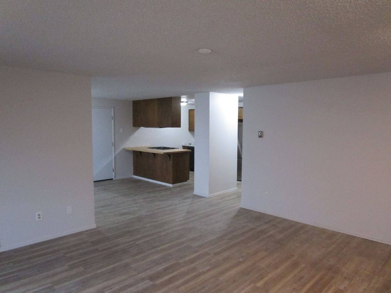 790 Se Juniper St - Photo 3 of 19