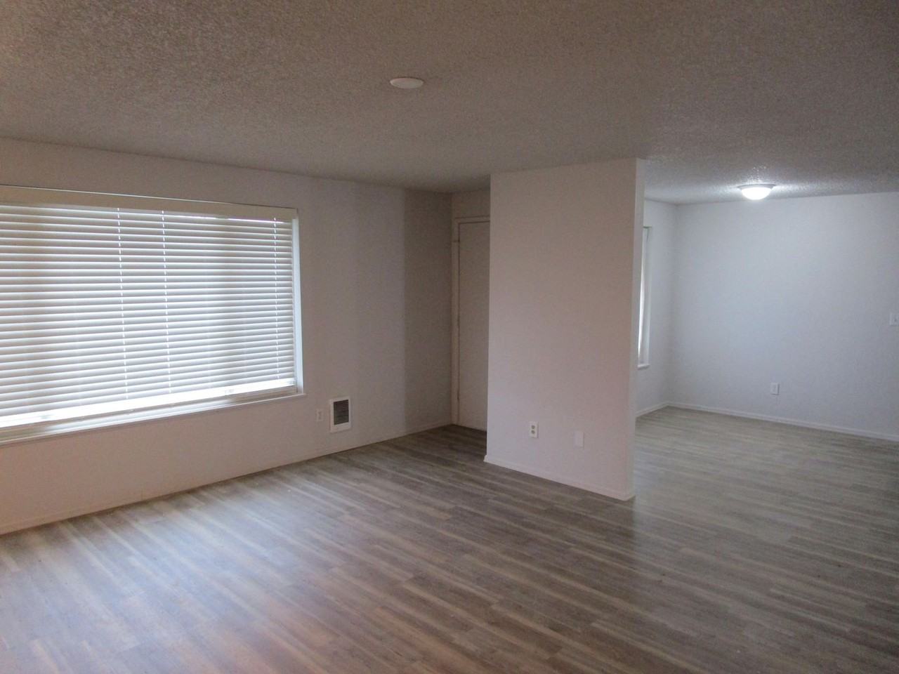 790 Se Juniper St - Photo 4 of 19