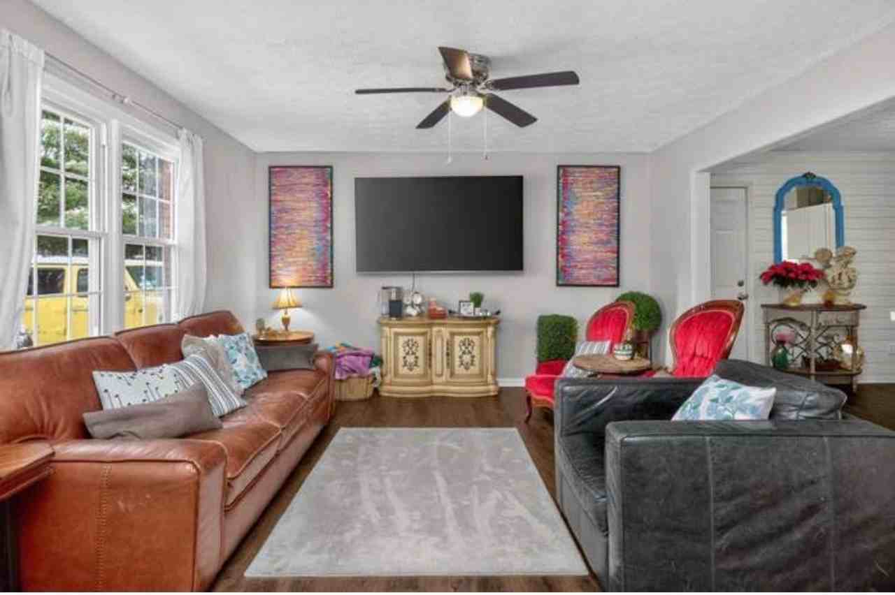 108 Farmers Ln - Photo 5 of 22