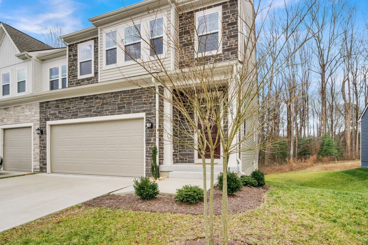 5251 Twilight Ct - Photo 3 of 44