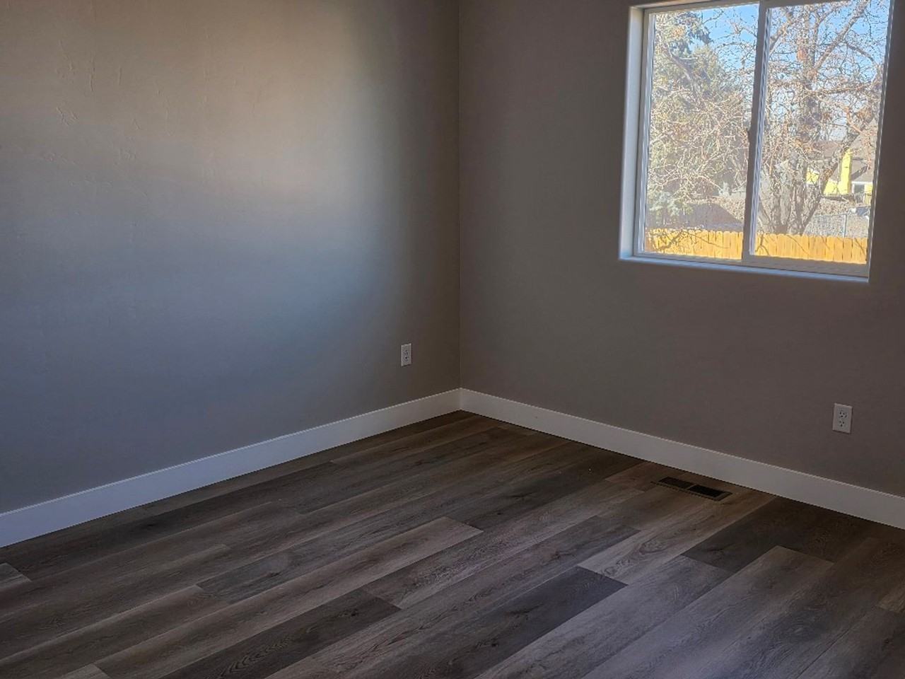 353 N 800 W - Photo 6 of 6