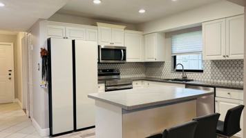 featured image of 9521 Boca Cove Cir