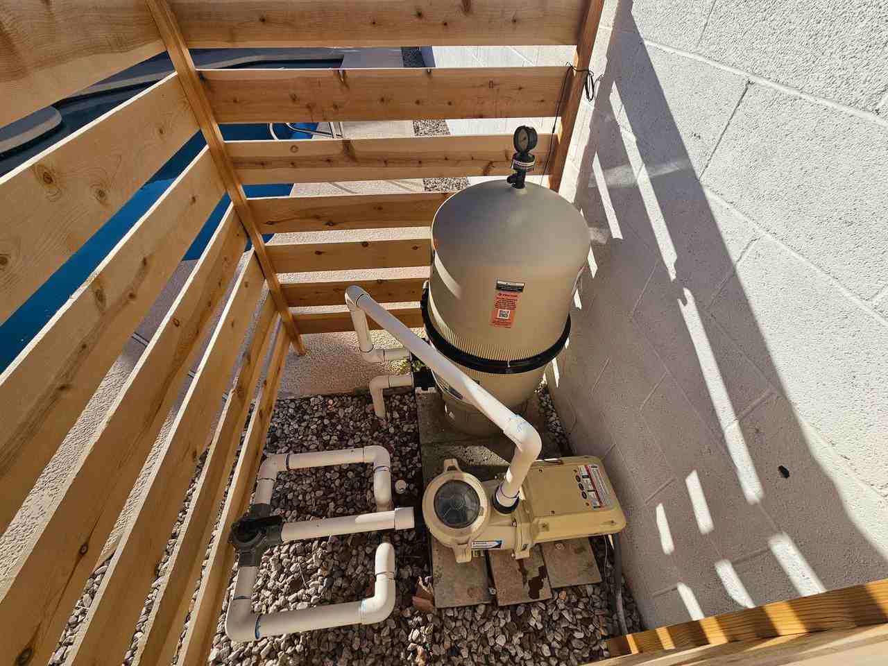 6764 Groveview Ln - Photo 6 of 31