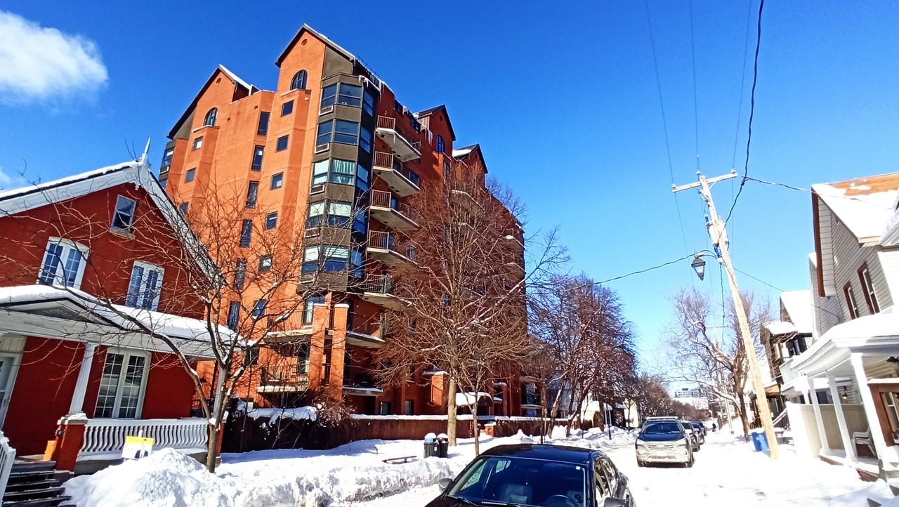 259 Rue Champlain #602 - Photo 2 of 26