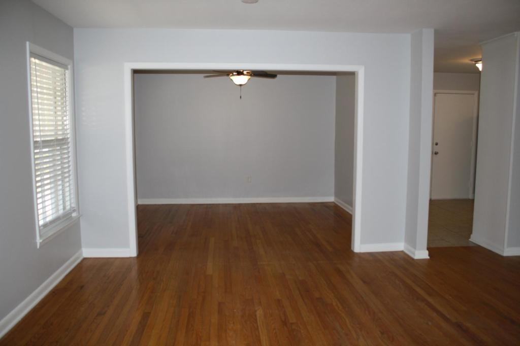 306 Susan Dr - Photo 4 of 25