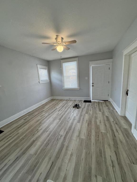 569 Flatt Ter - Photo 2 of 8