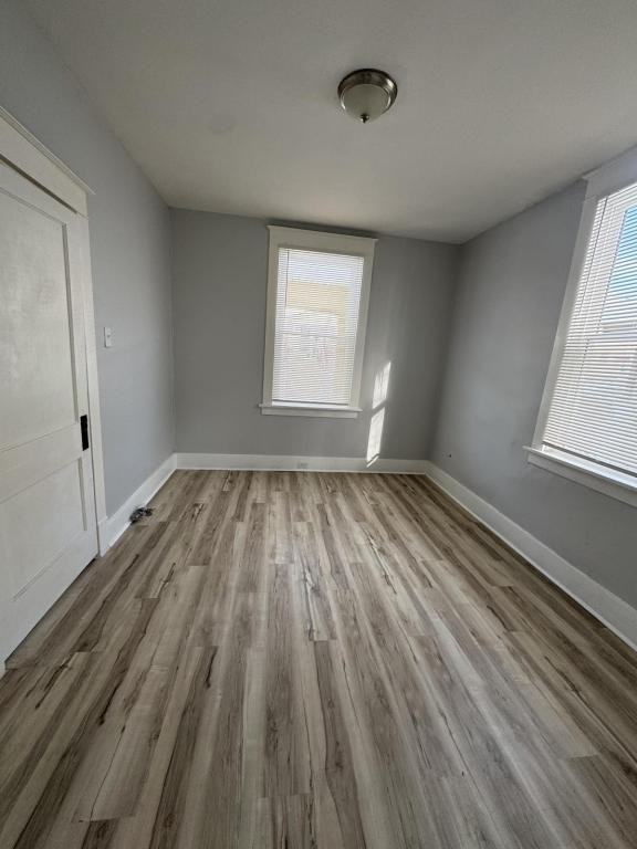 569 Flatt Ter - Photo 5 of 8