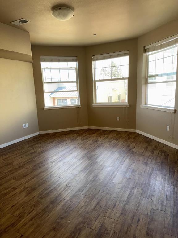 140 E 1st St - Photo 2 of 11