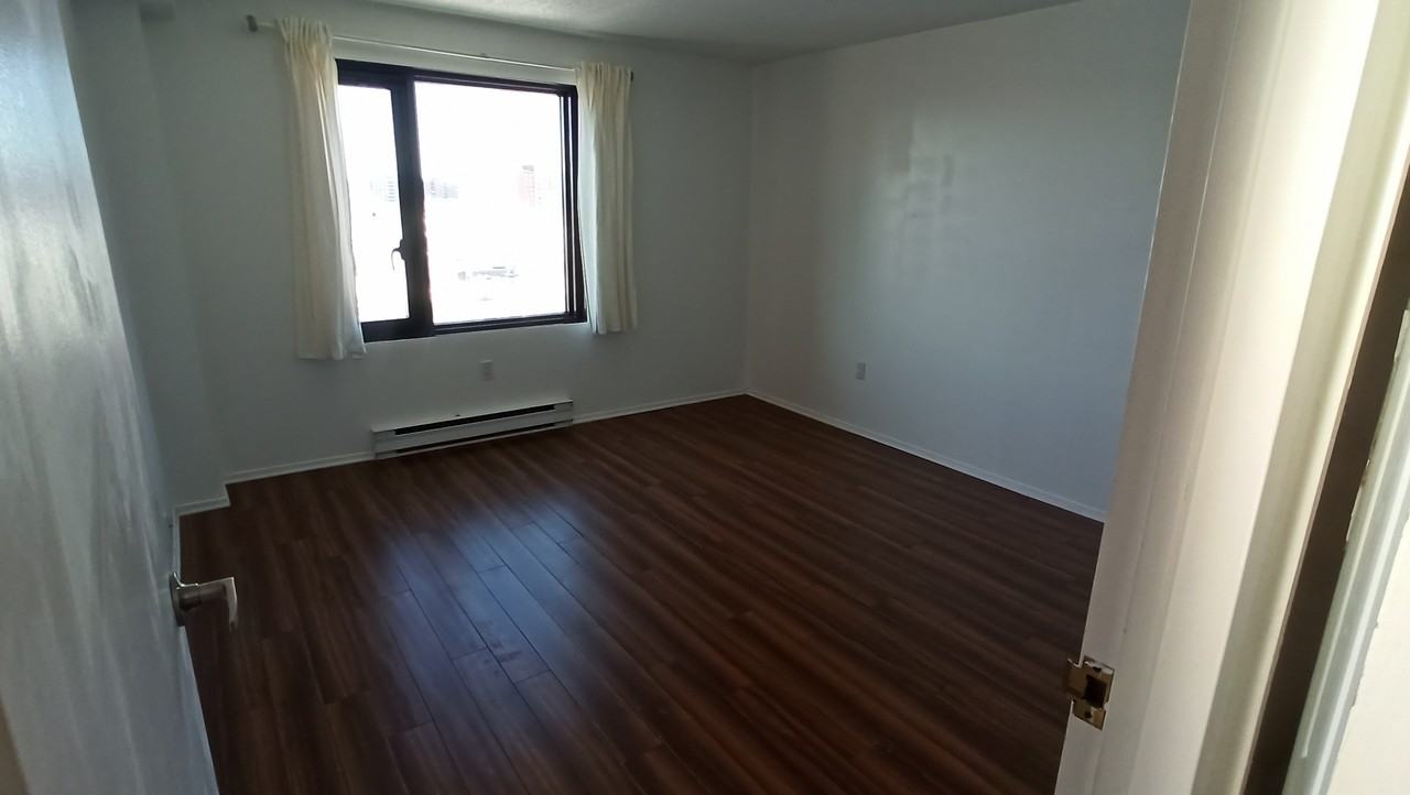 259 Rue Champlain #602 - Photo 5 of 26