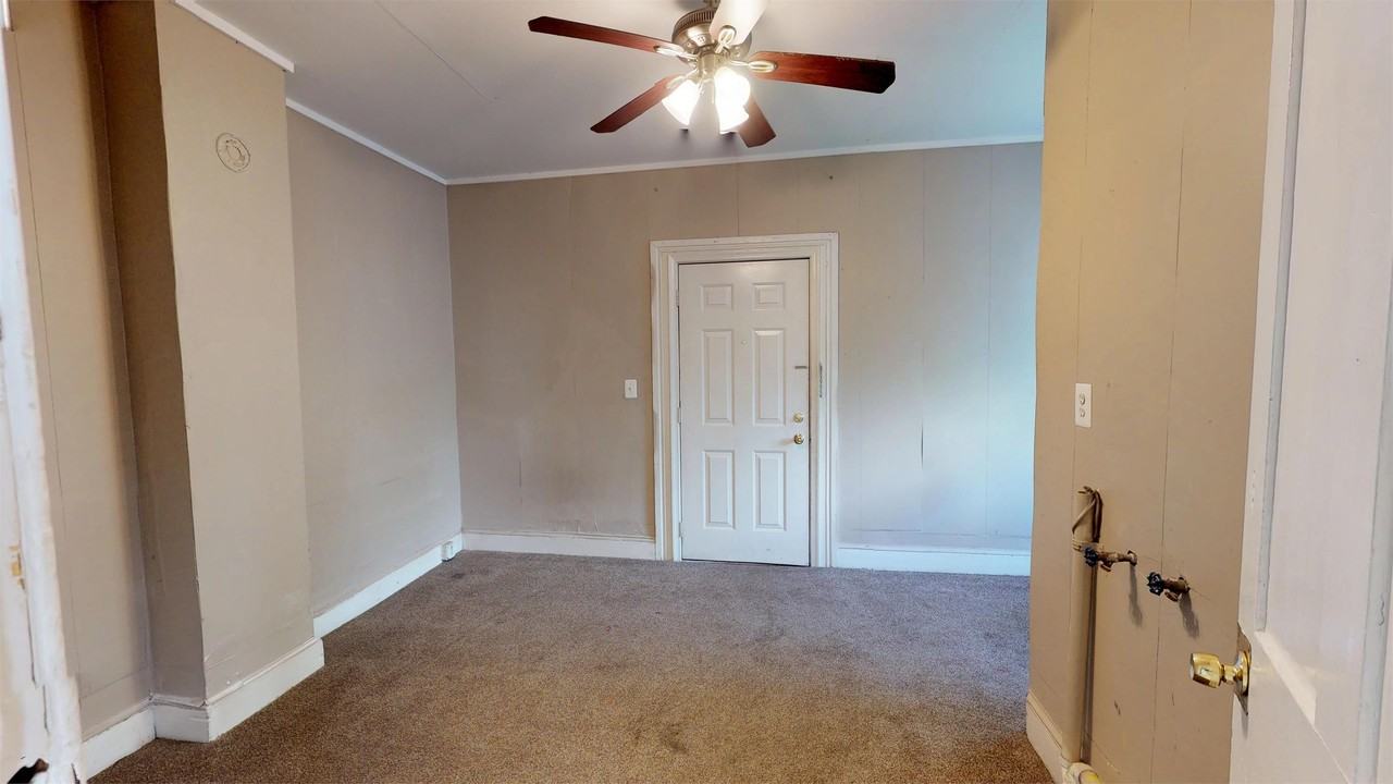 112 Garden St #1 - Photo 5 of 13