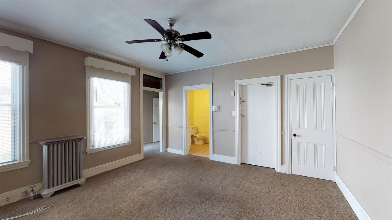 112 Garden St #1 - Photo 4 of 13