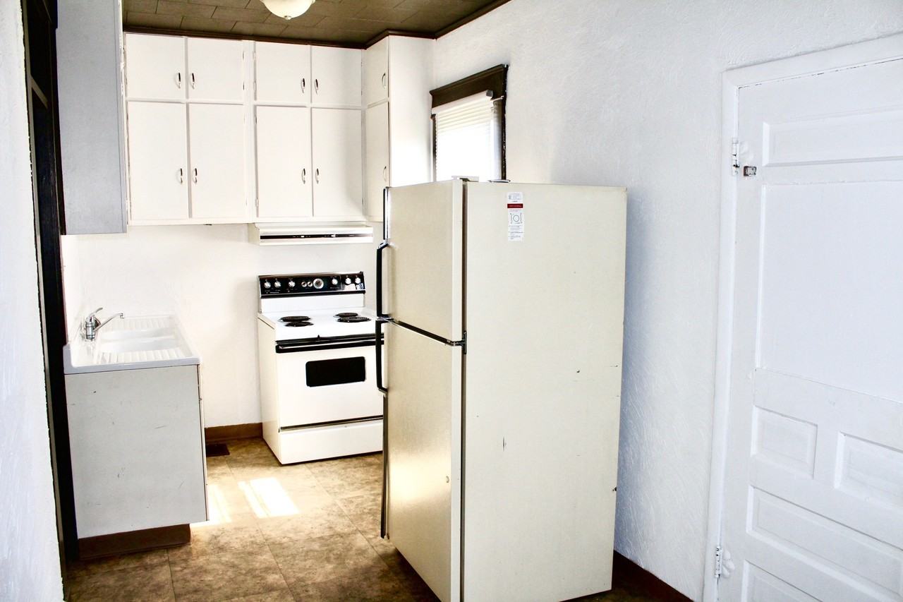 518 Union Ave #1 - Photo 6 of 19