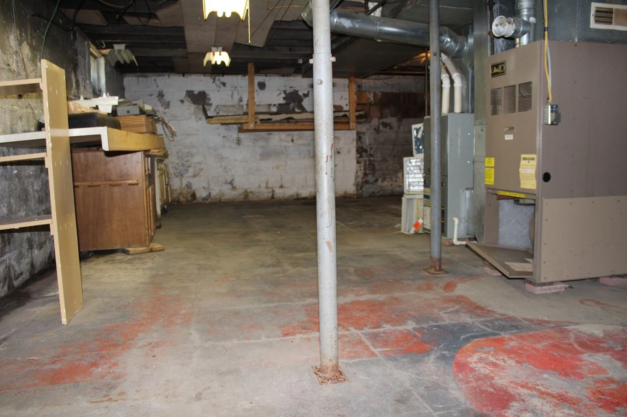 518 Union Ave #1 - Photo 3 of 19