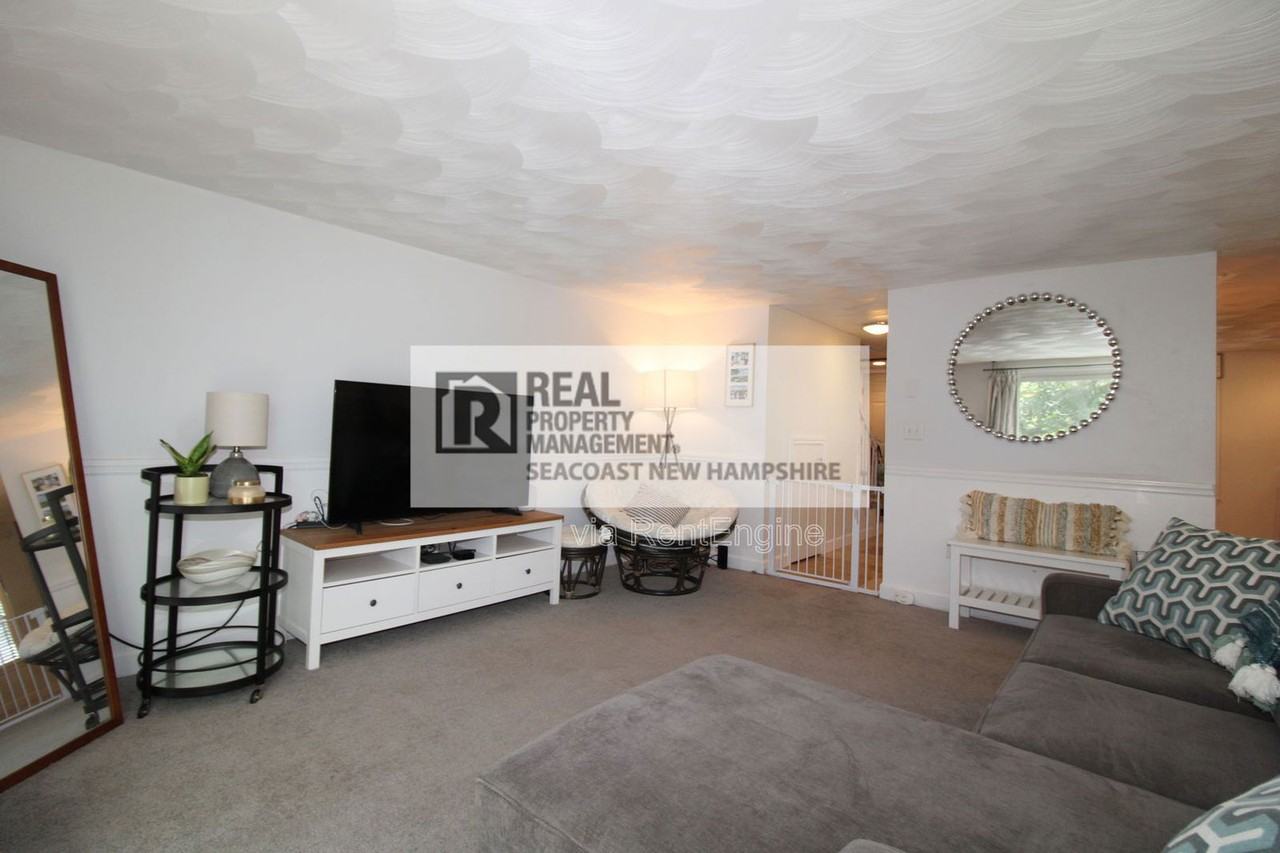 203 Piscassic St - Photo 7 of 19