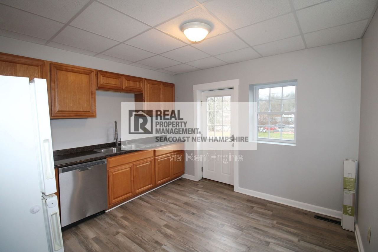 10 Charles St #10 - Photo 5 of 24