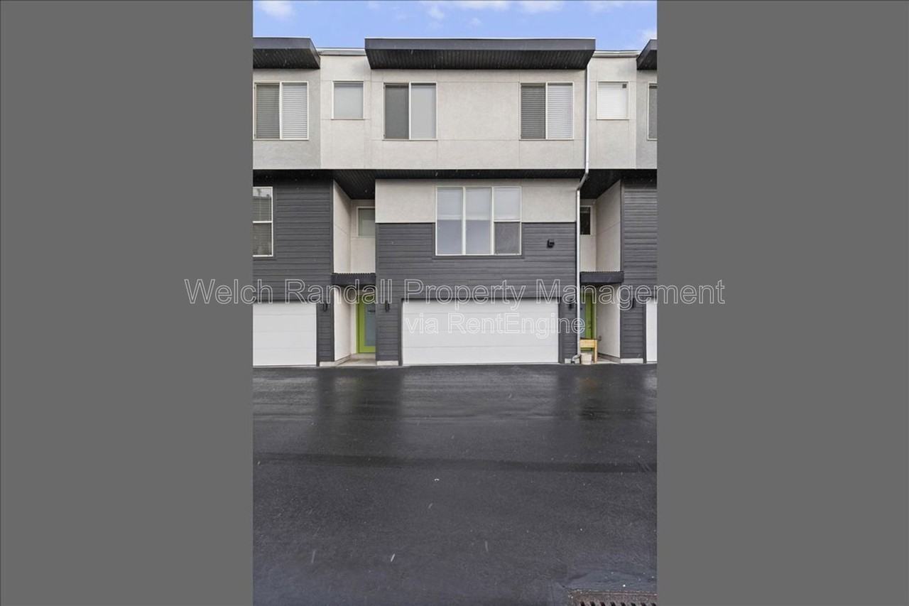 1315 E Crandall Ave #406 - Photo 3 of 34