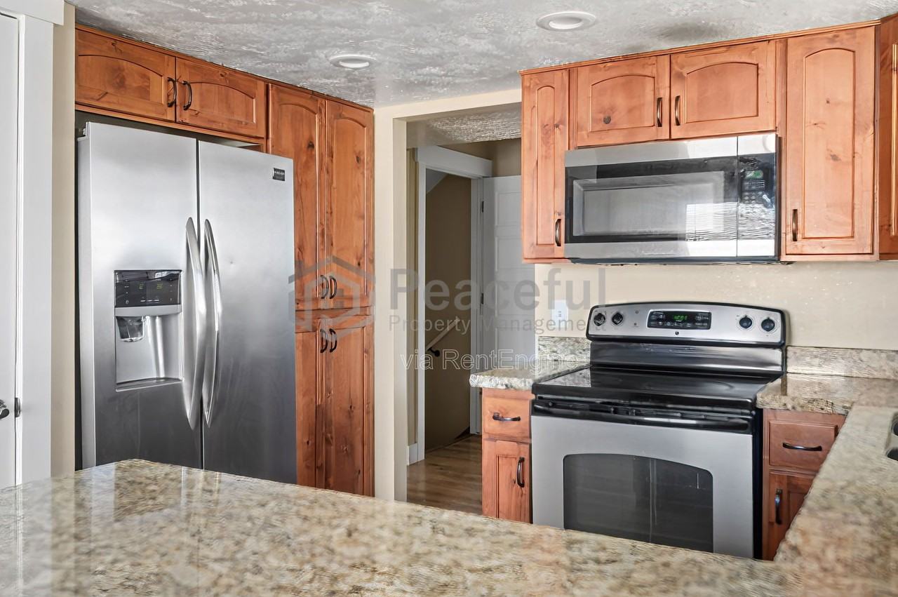 7222 S Ponderosa Dr #1 - Photo 2 of 22