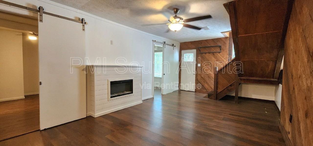 6584 Walker Rd - Photo 3 of 18