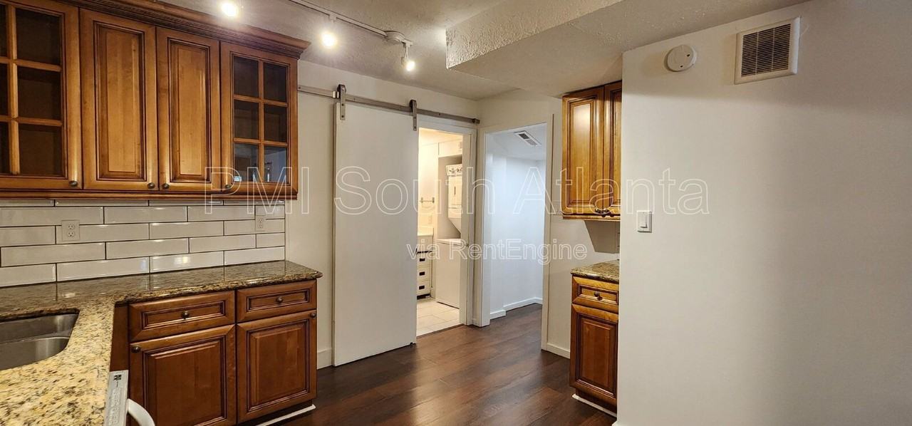 6584 Walker Rd - Photo 7 of 18