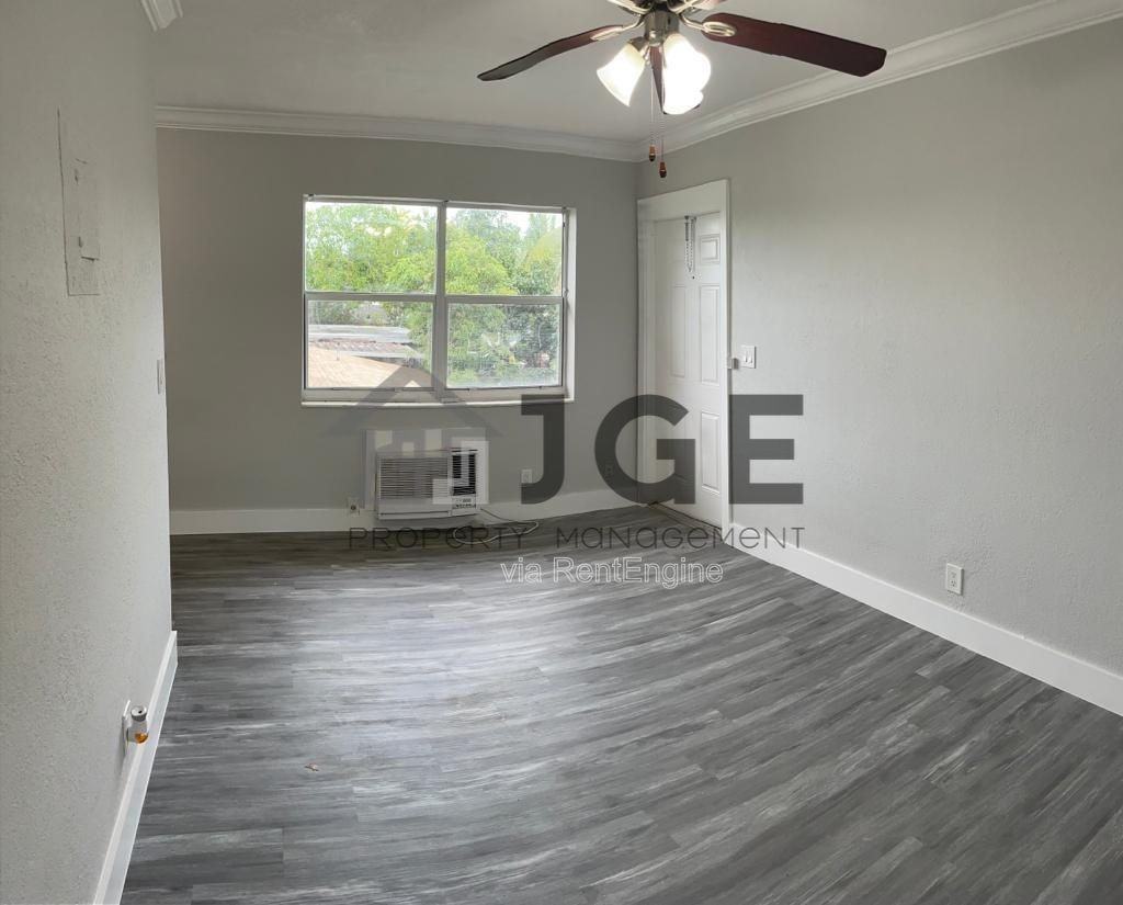 3128 Sw 12th Pl #3 - Photo 6 of 7
