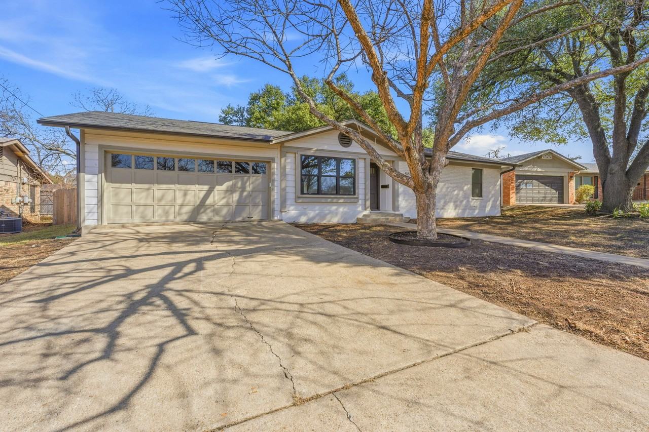 5609 Mapleleaf Dr - Photo 2 of 19