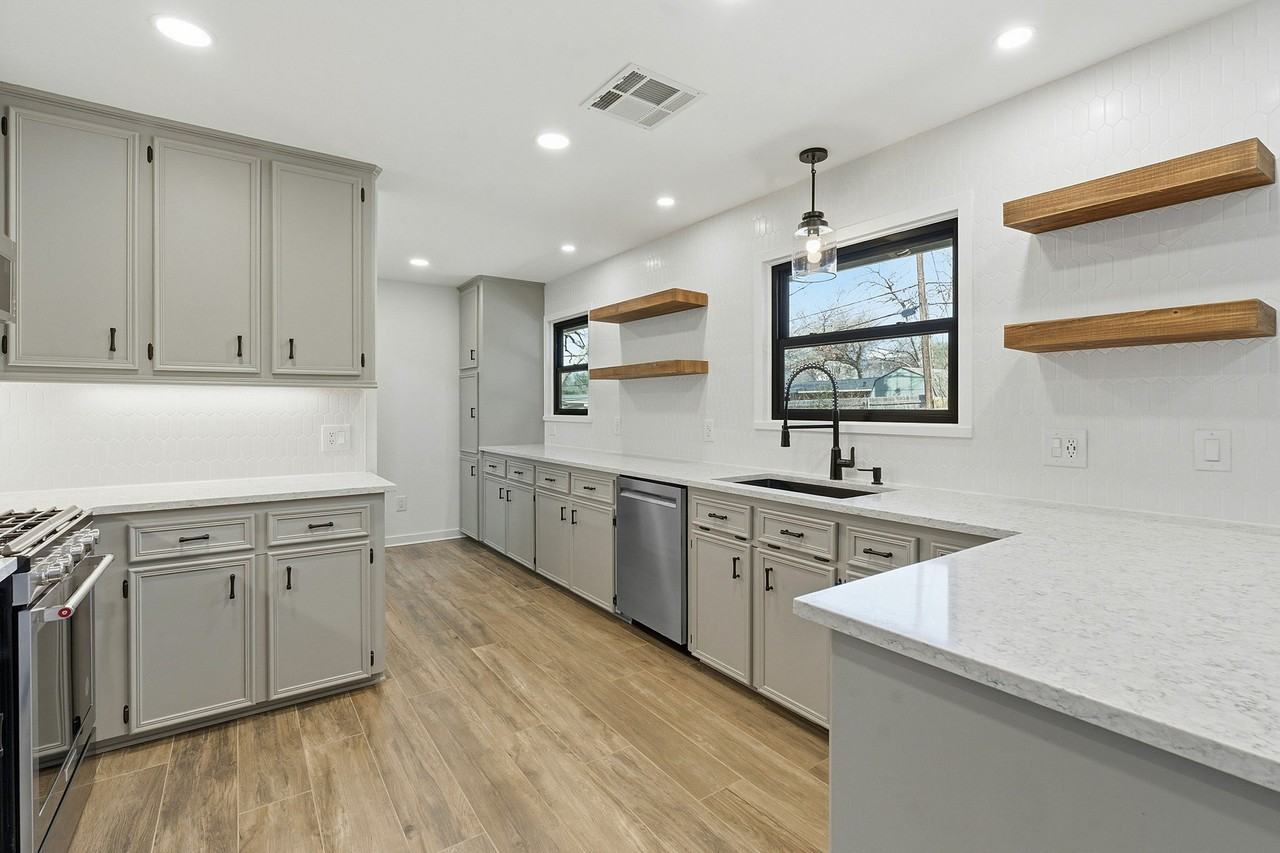 5609 Mapleleaf Dr - Photo 6 of 19