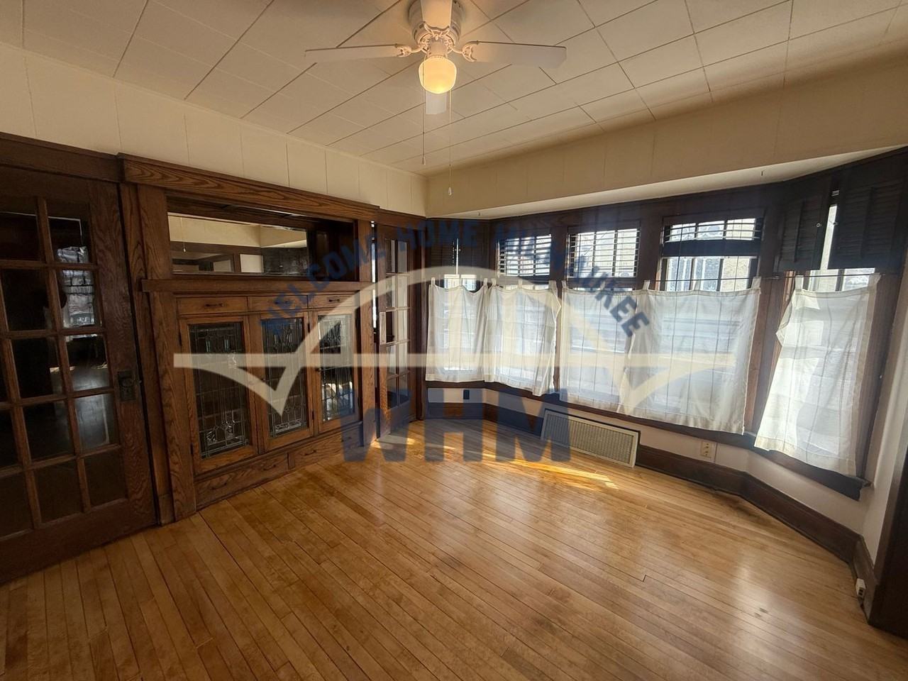 642 E Conway St - Photo 2 of 10