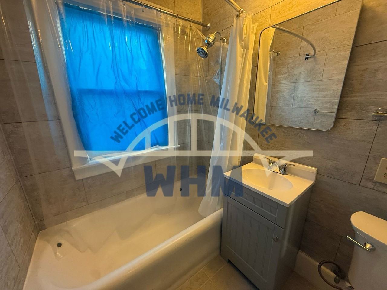 642 E Conway St - Photo 3 of 10