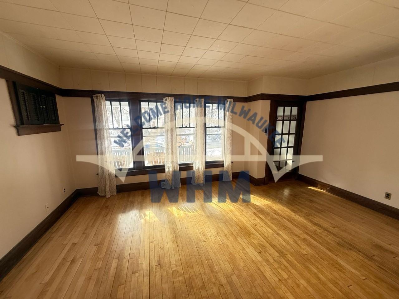 642 E Conway St - Photo 5 of 10