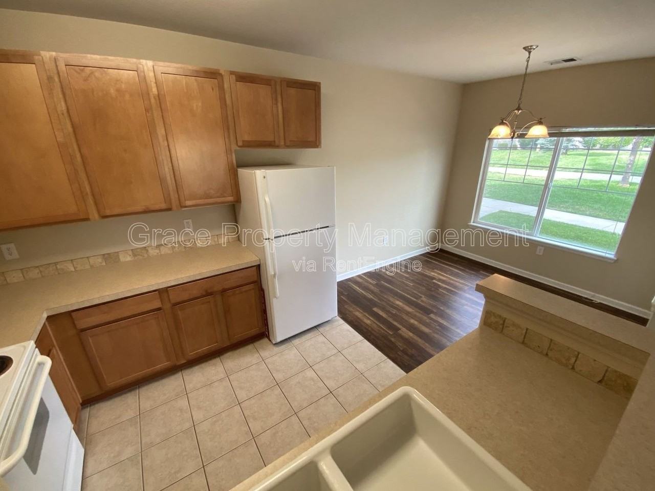 4645 Hahns Peak Dr #102 - Photo 3 of 22