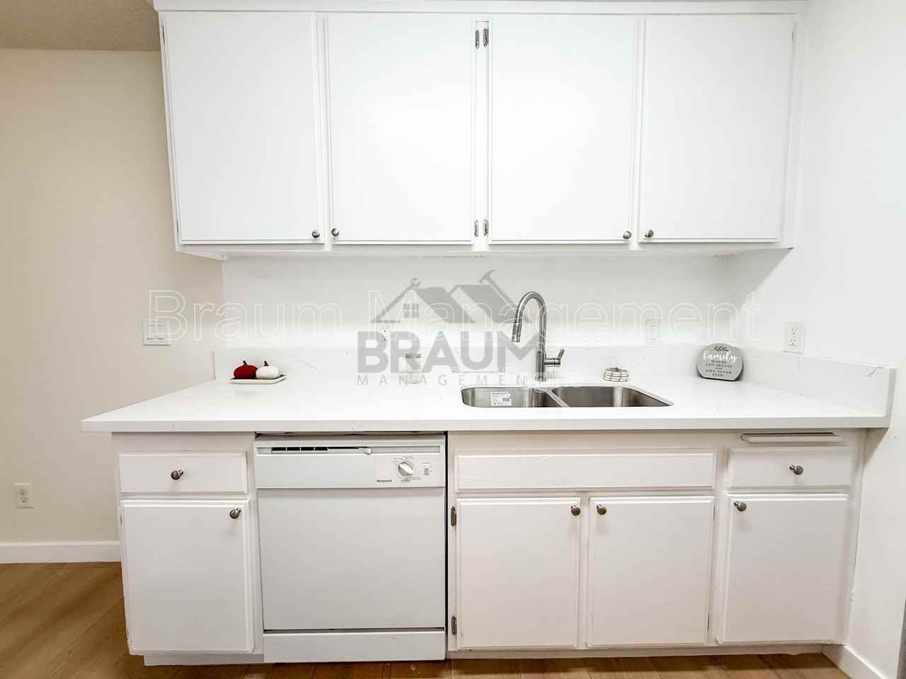 6612 Sylmar Ave #103 - Photo 2 of 24