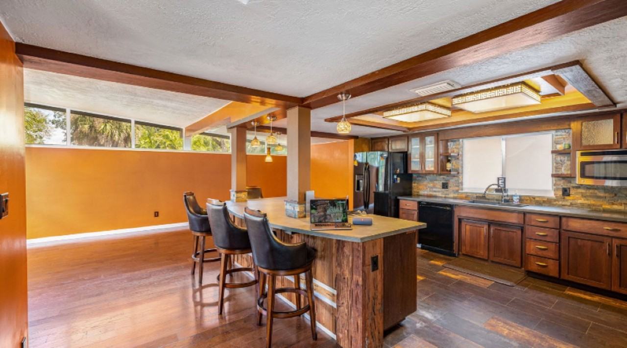 1483 Glastonberry Rd - Photo 6 of 25