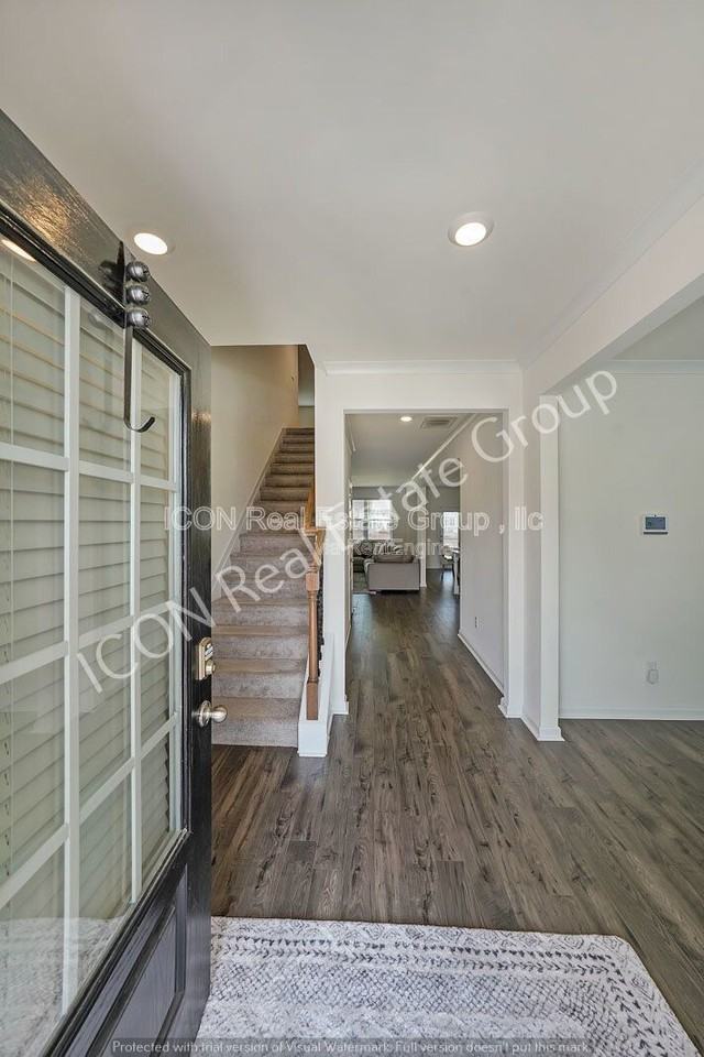 3349 English Elm Way - Photo 4 of 28