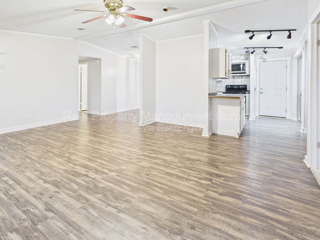 15 Hayfield Ln - Photo 5 of 22