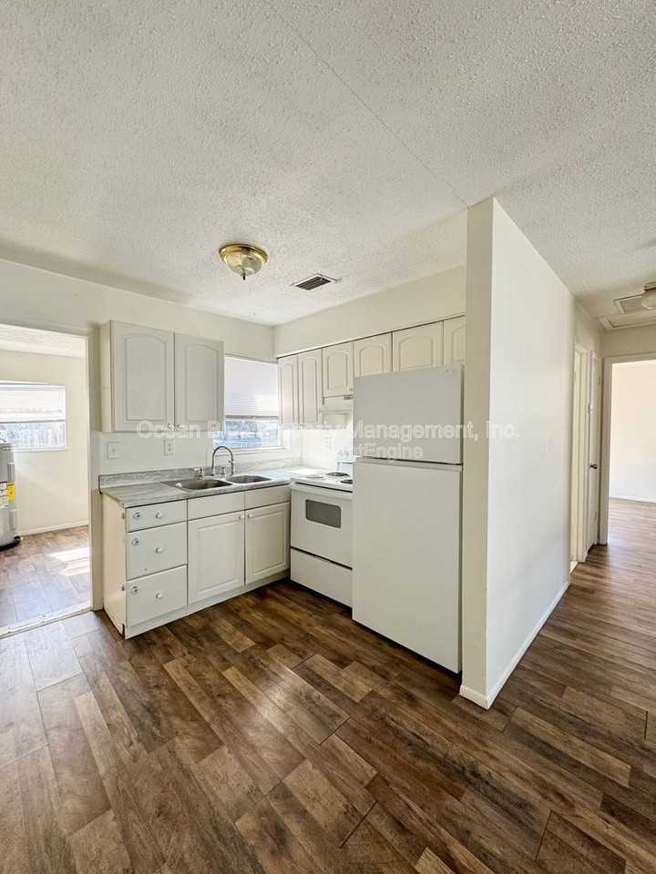 15149 Avalon Ave #A - Photo 3 of 8