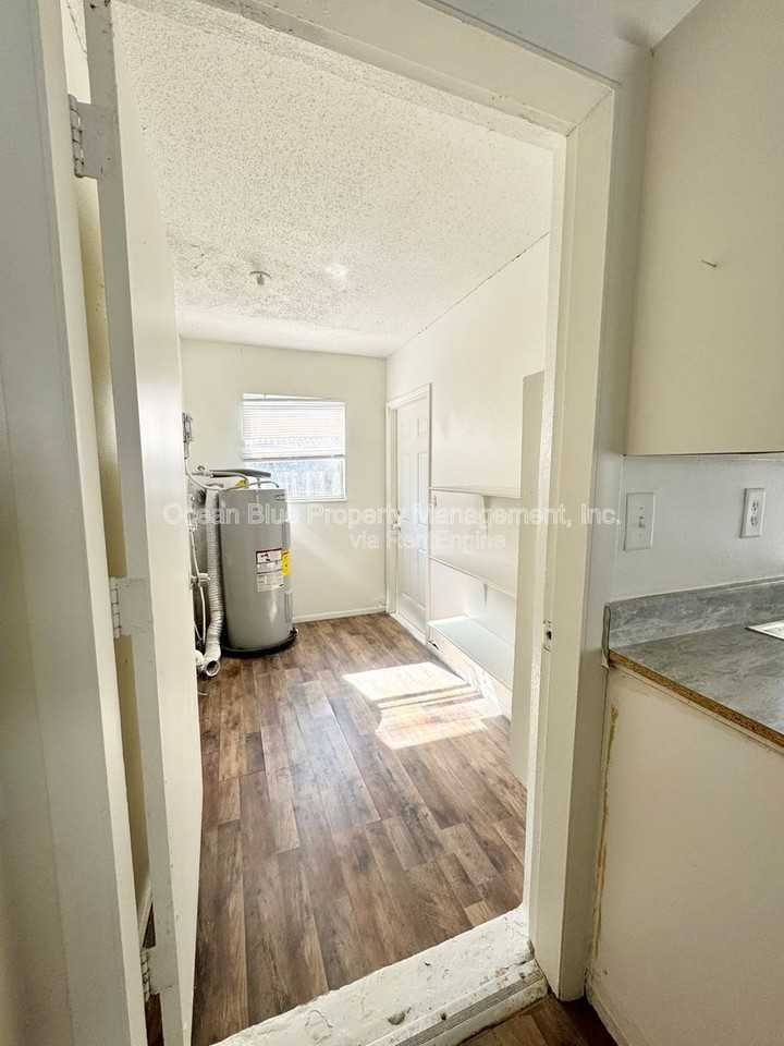 15149 Avalon Ave #A - Photo 4 of 8