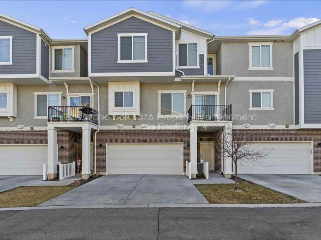 4213 W Antelope Park Ct