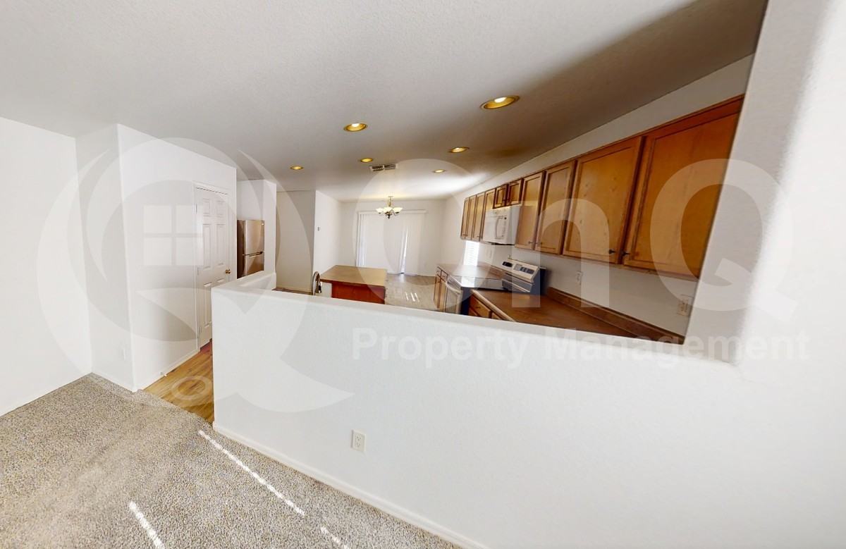 3643 E Constitution Dr - Photo 3 of 11