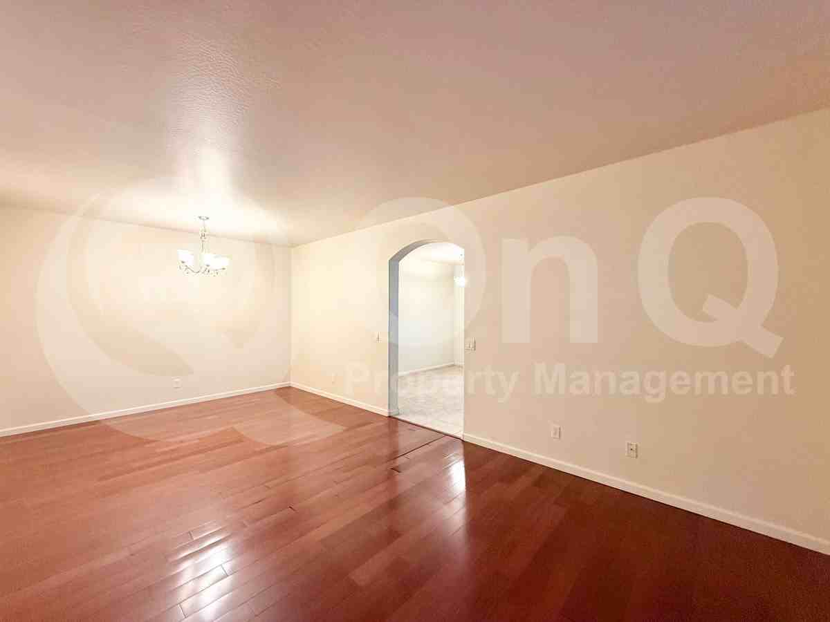 3468 E Liberty Ln - Photo 7 of 28