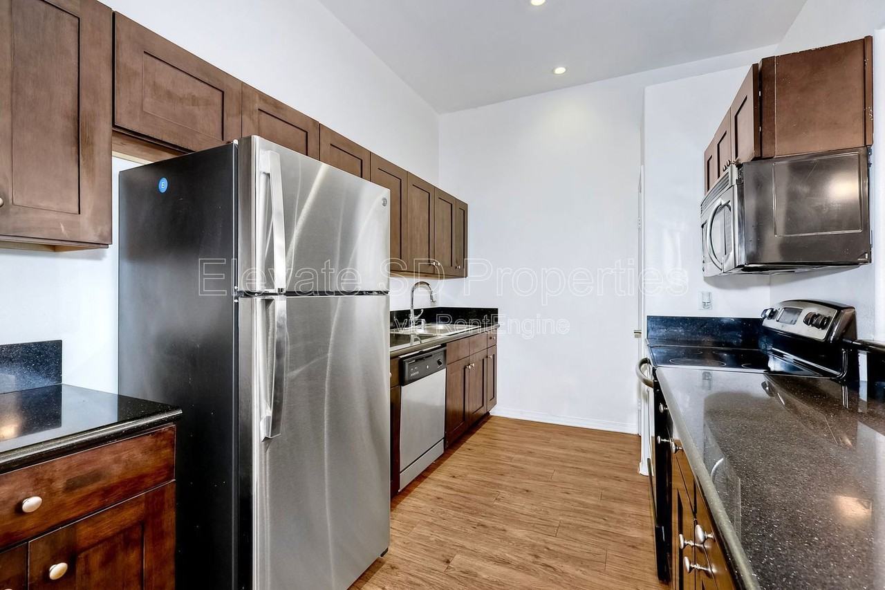 819 D Ave #104 - Photo 7 of 50