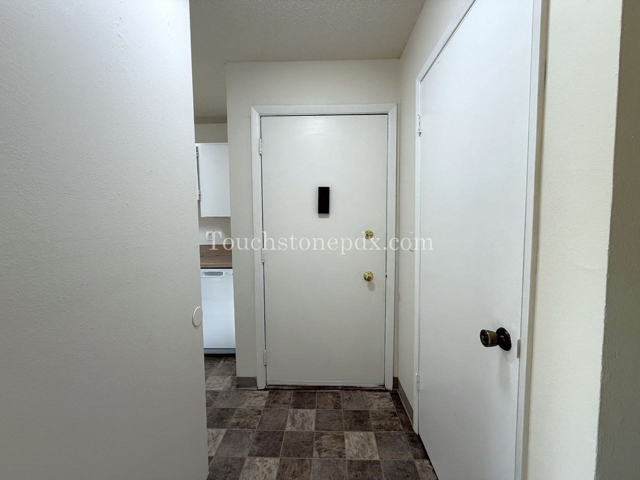 5808 Se Milwaukie Ave #3 - Photo 2 of 22