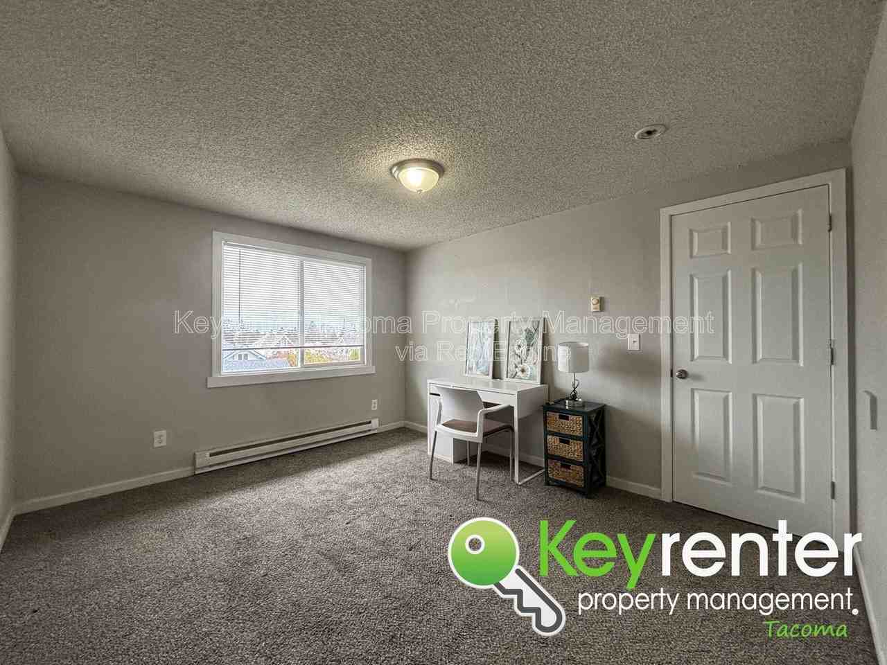 5210 S K St #7 - Photo 2 of 12