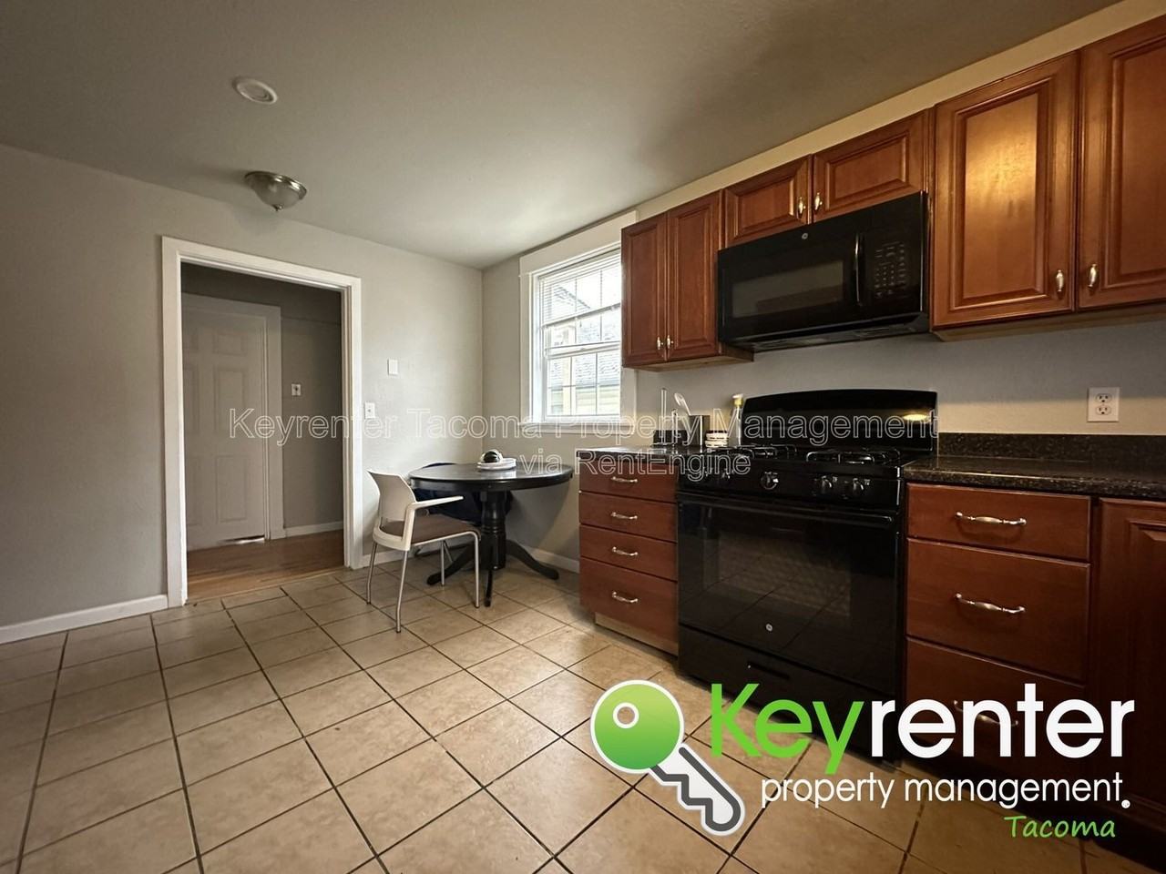 5210 S K St #7 - Photo 7 of 12