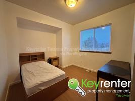 featured image of 7630 Yakima Ave #4