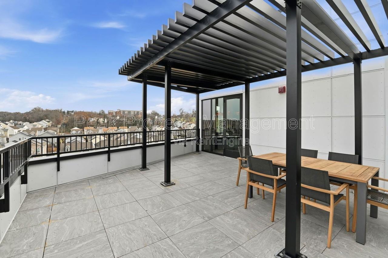 501 Orleans St #208 - Photo 7 of 29